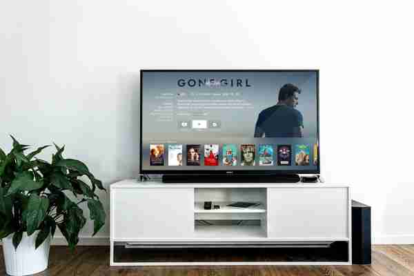 Guía de compra fácil para elegir (bien) y comprar un televisor: consejos, recomendaciones y 13 smart TV desde 349 euros